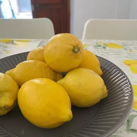 Casa Sole E Limone קאסטלמארה דל גולפו