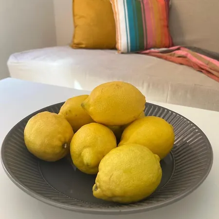 Casa Sole E Limone דירה *